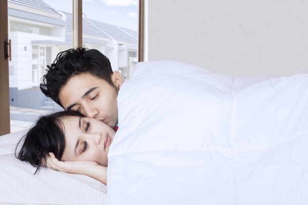 Bật mí cách khiến “cuộc yêu” nồng nhiệt hơn - Vật lý trị liệu