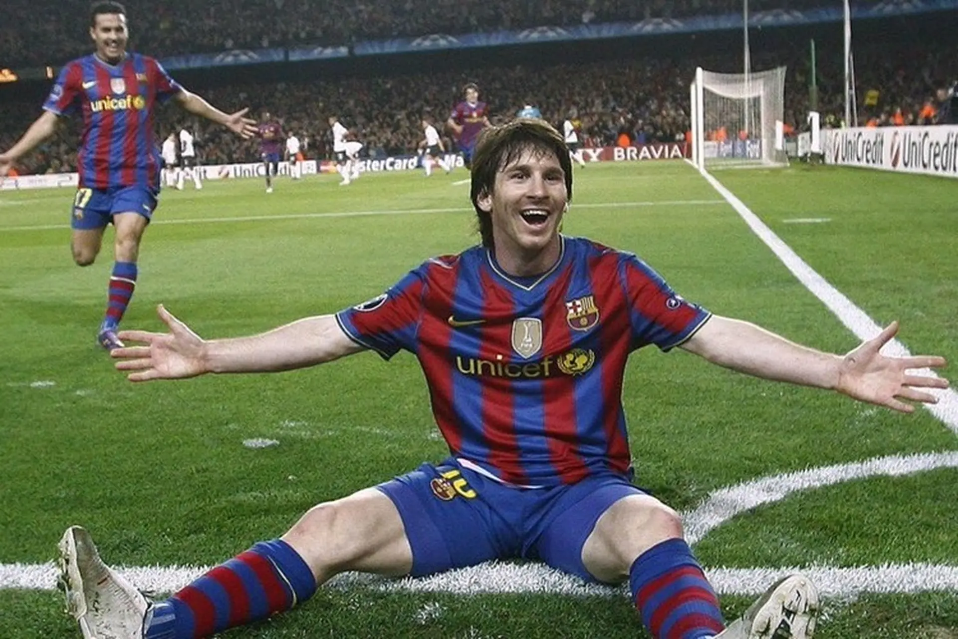 Poker là gì? Những cú Poker nổi tiếng trong lịch sử bóng đá