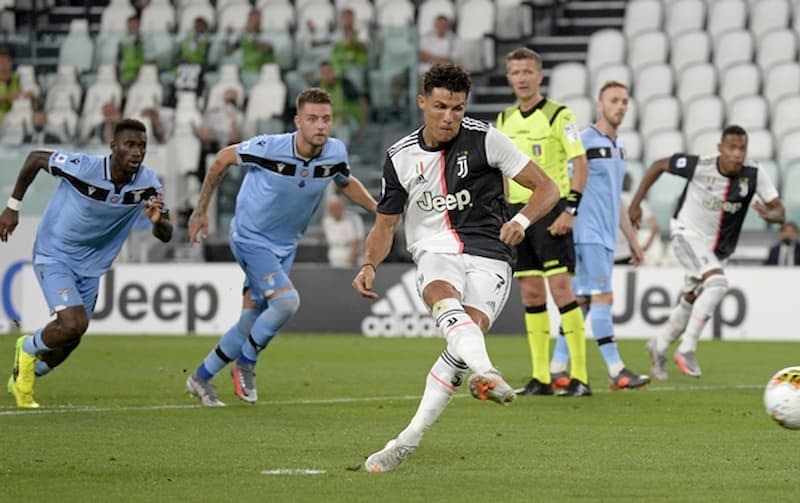 Cú Đúp Là Gì Trong Bóng Đá? Việc Ghi Một Cú Đúp Có Ý Nghĩa Gì?