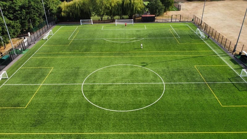 Football Pitch Là Gì? Tiêu Chuẩn Và Quy Định Sân Bóng Đá
