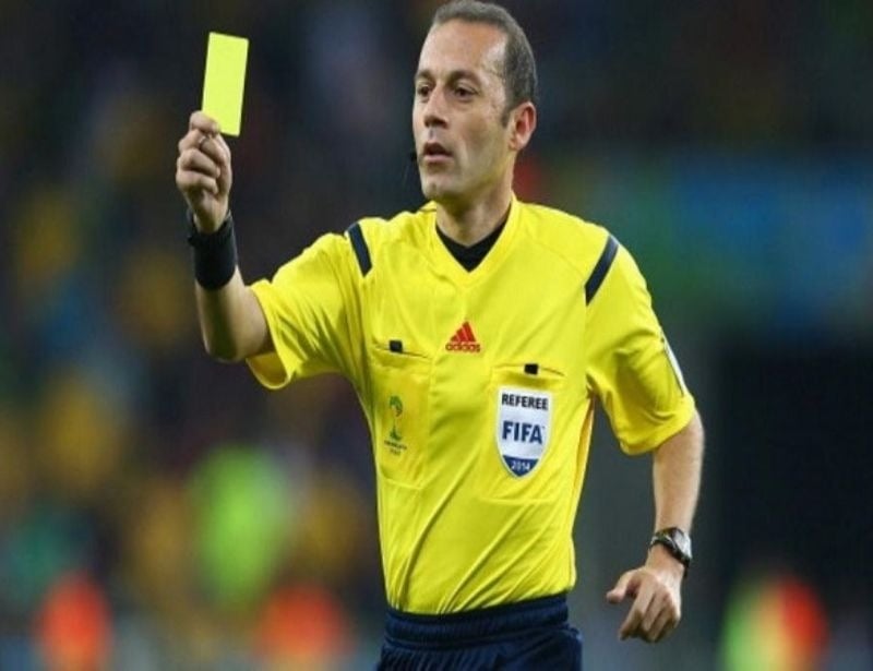 Luật Thẻ Vàng Trong Bóng Đá: Quy Định Và Ý Nghĩa Quan Trọng