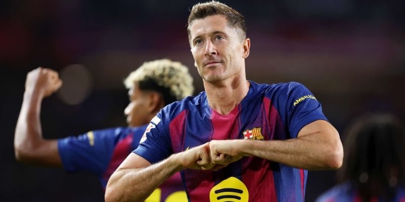 Poacher Là Gì? Bí Quyết Trở Thành Tiền Đạo Săn Bàn Thượng Thừa