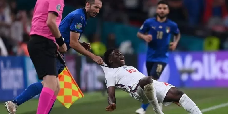 Những điều lưu ý về luật tẩy thẻ cần biết.