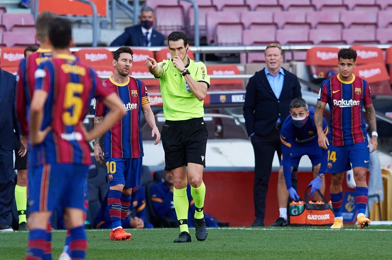 Treo Giò Là Gì Trong Bóng Đá? Giải Nghĩa Chuẩn Và Ảnh Hưởng