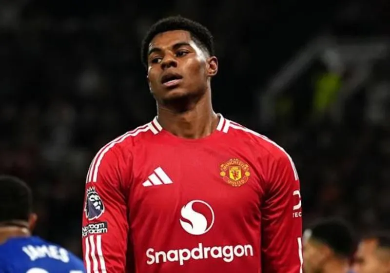 Marcus Rashford ghi bàn thắng lịch sử trong ngày ra mắt Manchester United