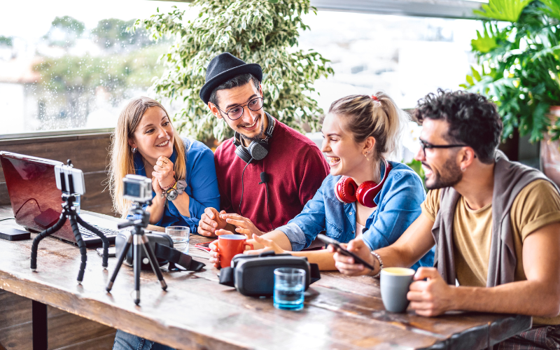 Kỹ năng giao tiếp trong vận hành livestream chuyên nghiệp