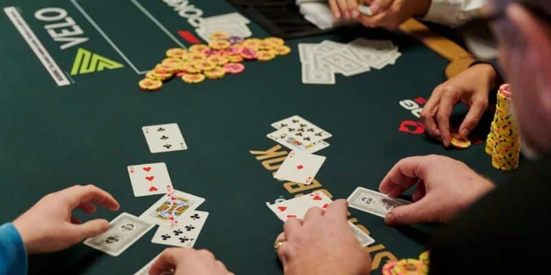 Luyện Tập Khả Năng Đọc Vị Đối Thủ Trong Sòng Bài