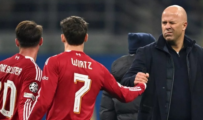 Wirtz và đội hình 4-4-2 kim cương: Chìa khóa chiến thuật mới của Liverpool